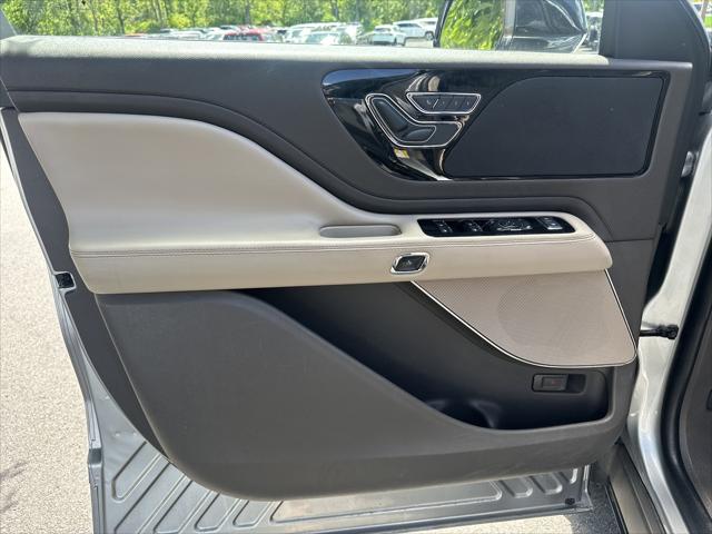 2022 Lincoln Aviator Standard