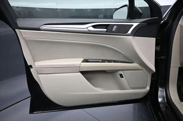 2020 Ford Fusion Hybrid SE