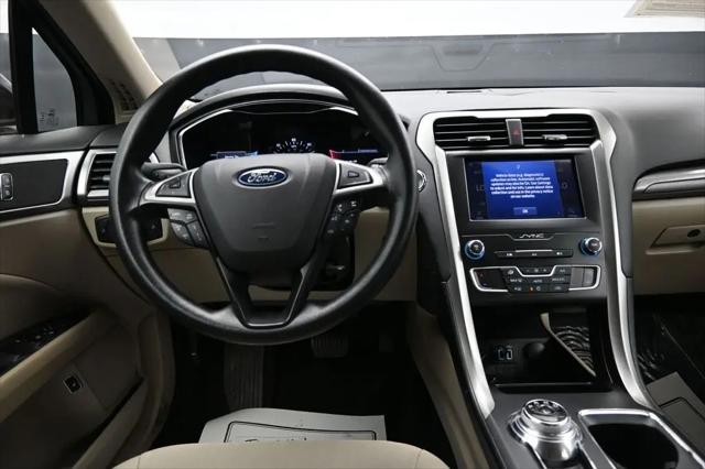 2020 Ford Fusion Hybrid SE