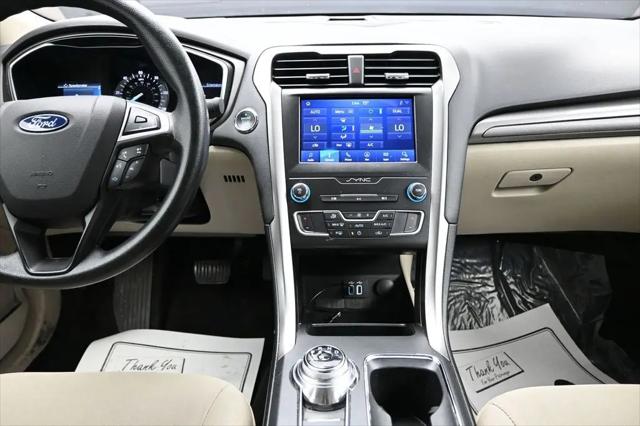 2020 Ford Fusion Hybrid SE