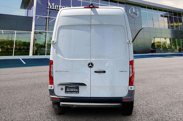 2023 Mercedes-Benz Sprinter 2500 Standard Roof 4-Cyl Gas