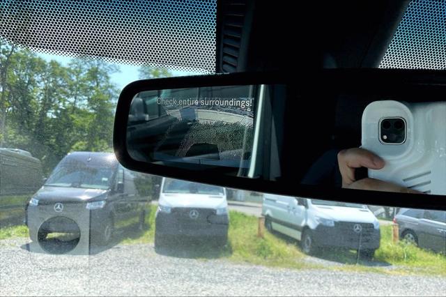 2023 Mercedes-Benz Sprinter 2500 Standard Roof 4-Cyl Gas