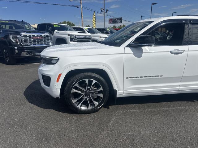 2023 Jeep Grand Cherokee Overland 4x4 2023 Jeep Grand Cherokee Overland 4x4