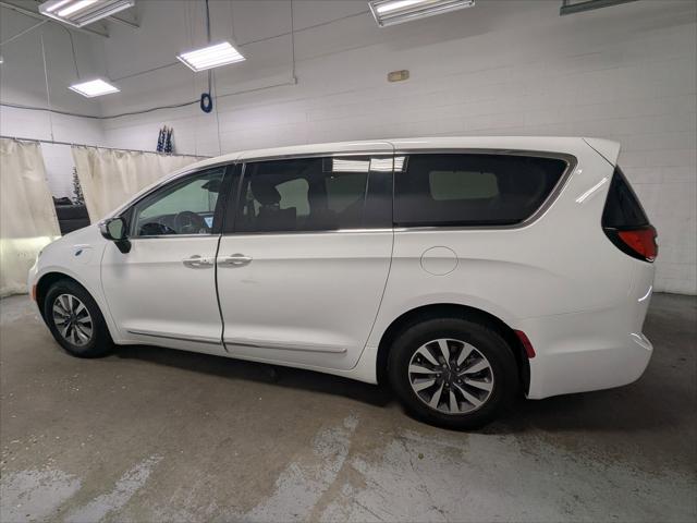 2023 Chrysler Pacifica Hybrid Limited