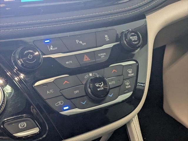 2023 Chrysler Pacifica Hybrid Limited