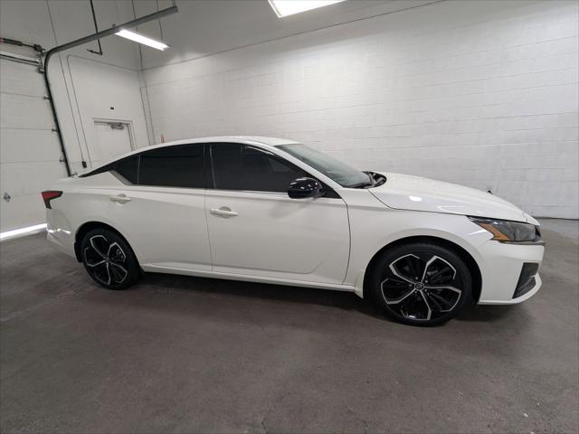 2023 Nissan Altima SR Intelligent AWD