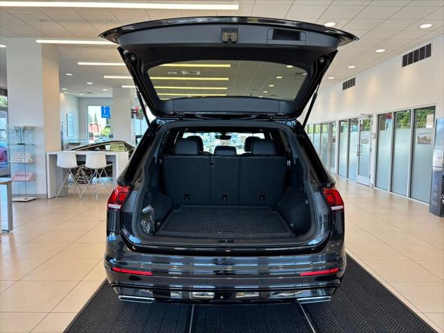 2020 Volkswagen Tiguan 2.0T SE R-Line Black