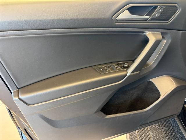 2020 Volkswagen Tiguan 2.0T SE R-Line Black