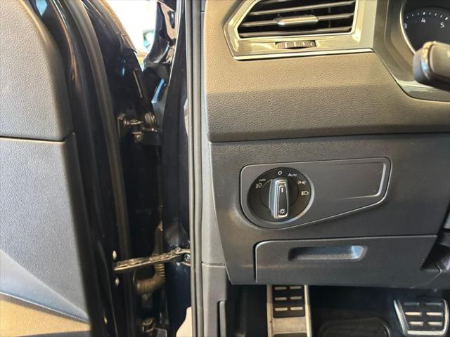 2020 Volkswagen Tiguan 2.0T SE R-Line Black