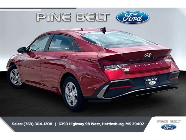 2024 Hyundai Elantra SE