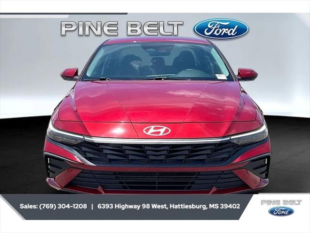 2024 Hyundai Elantra SE