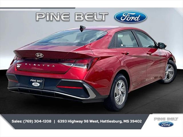 2024 Hyundai Elantra SE