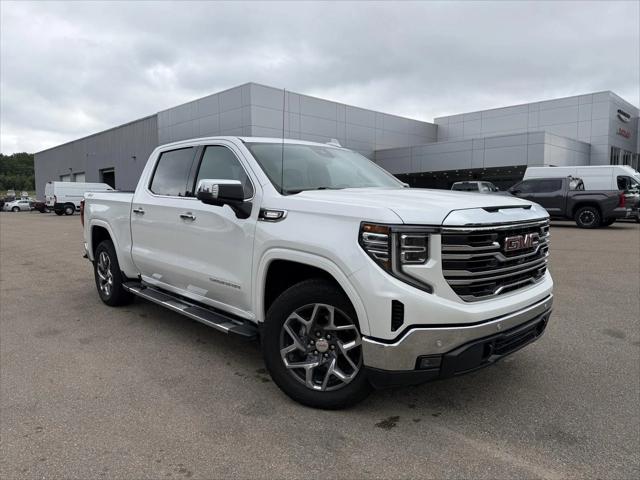 2022 GMC Sierra 1500 4WD Crew Cab Short Box SLT