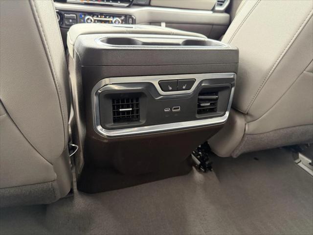 2022 GMC Sierra 1500 4WD Crew Cab Short Box SLT