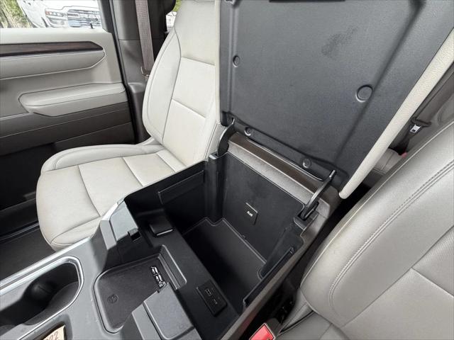 2022 GMC Sierra 1500 4WD Crew Cab Short Box SLT