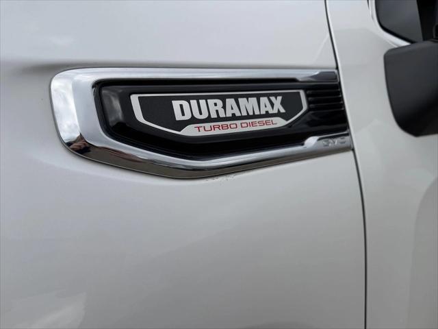 2022 GMC Sierra 1500 4WD Crew Cab Short Box SLT