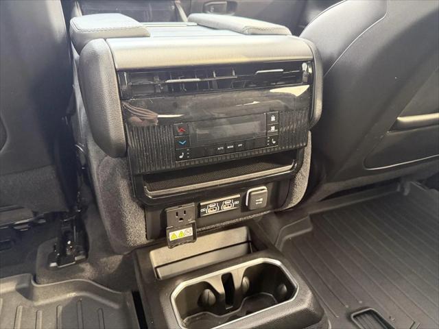 2023 Jeep Wagoneer Series II Carbide 4x2
