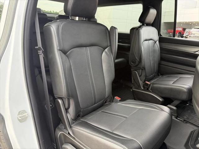 2023 Jeep Wagoneer Series II Carbide 4x2
