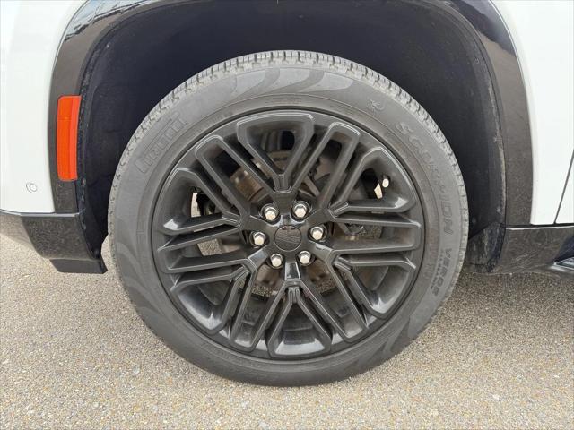 2023 Jeep Wagoneer Series II Carbide 4x2