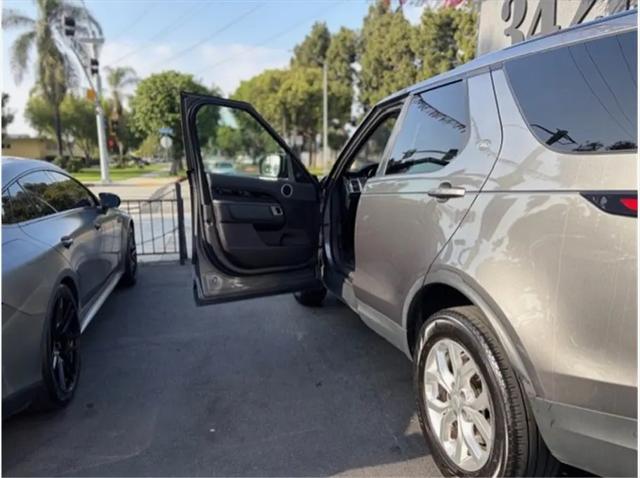 2019 Land Rover Discovery SE