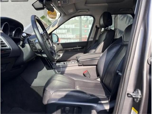 2019 Land Rover Discovery SE