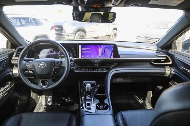 2025 Toyota Crown Signia XLE