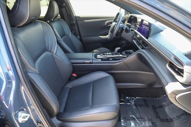2025 Toyota Crown Signia XLE