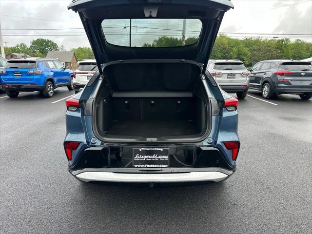 2026 Buick NV Sport Touring FWD