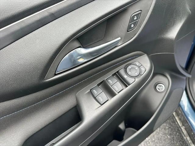 2026 Buick NV Sport Touring FWD