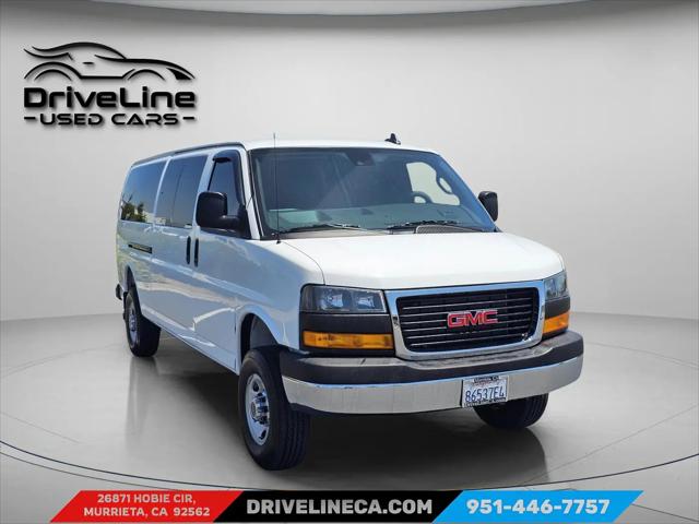 2025 GMC Savana Passenger RWD 3500 Extended Wheelbase LT
