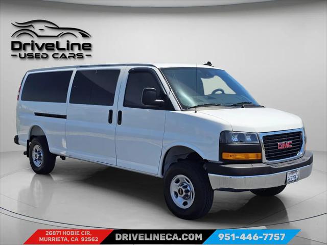 2025 GMC Savana Passenger RWD 3500 Extended Wheelbase LT