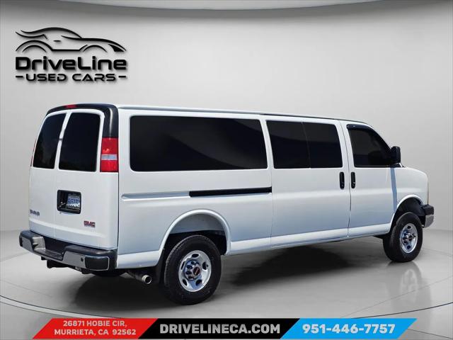 2025 GMC Savana Passenger RWD 3500 Extended Wheelbase LT