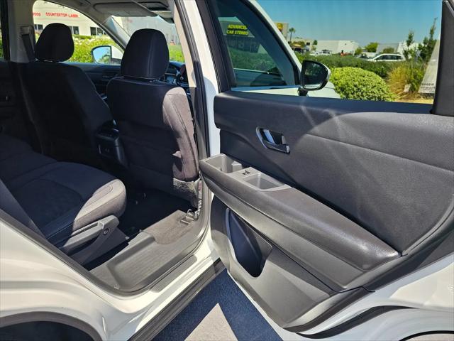 2024 Nissan Pathfinder SV FWD