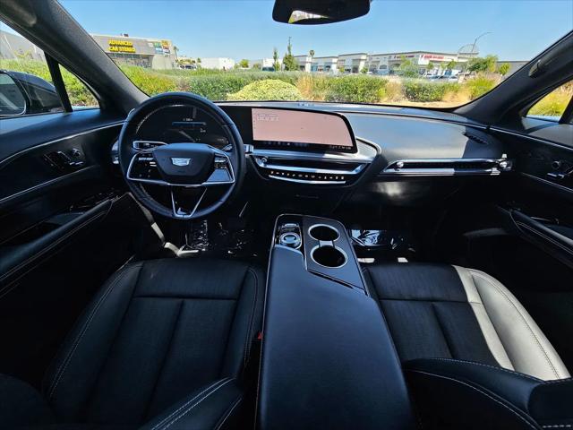2024 Cadillac iQ Luxury w/1SC