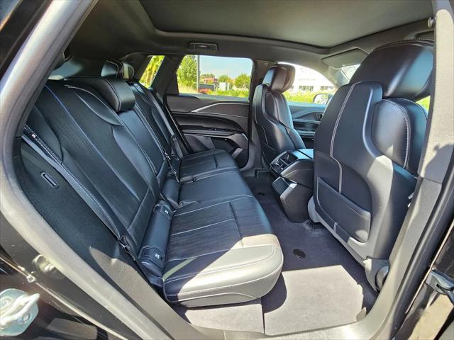2024 Cadillac iQ Luxury w/1SC