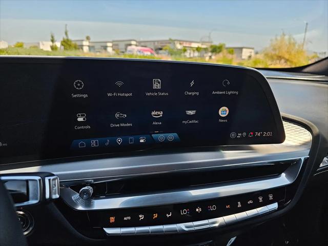 2024 Cadillac iQ Luxury w/1SC
