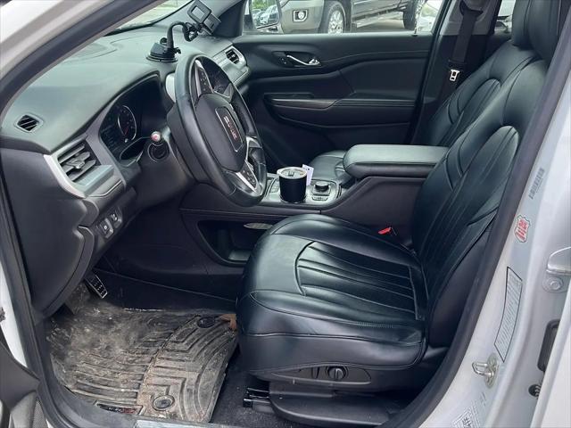 2023 GMC Acadia AWD SLT