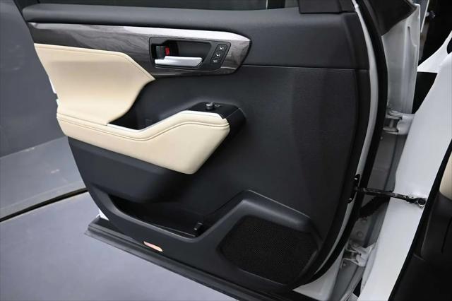 2025 Toyota Highlander Limited