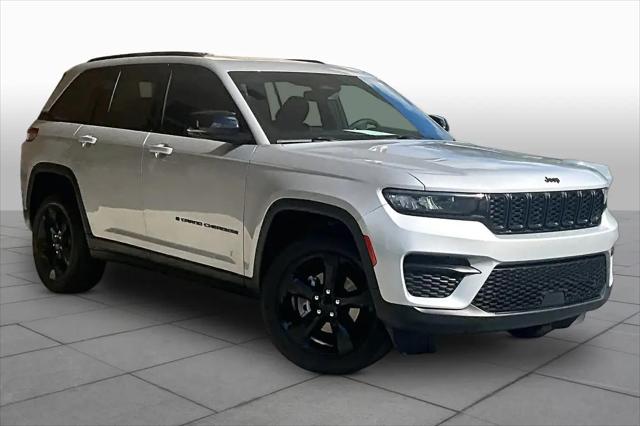 2023 Jeep Grand Cherokee Altitude 4x2