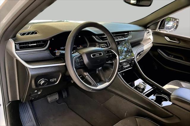 2023 Jeep Grand Cherokee Altitude 4x2