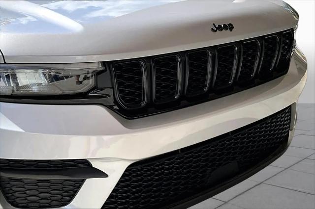 2023 Jeep Grand Cherokee Altitude 4x2