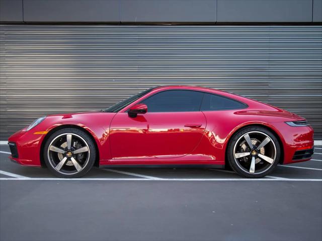 2022 Porsche 911 Carrera