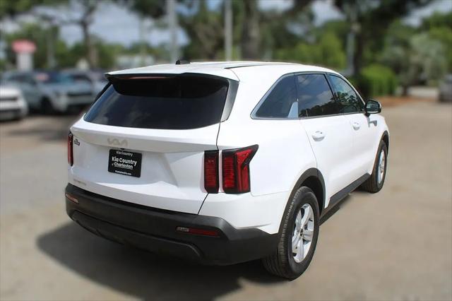 2023 Kia Sorento LX