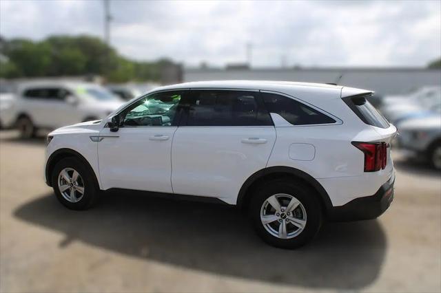2023 Kia Sorento LX