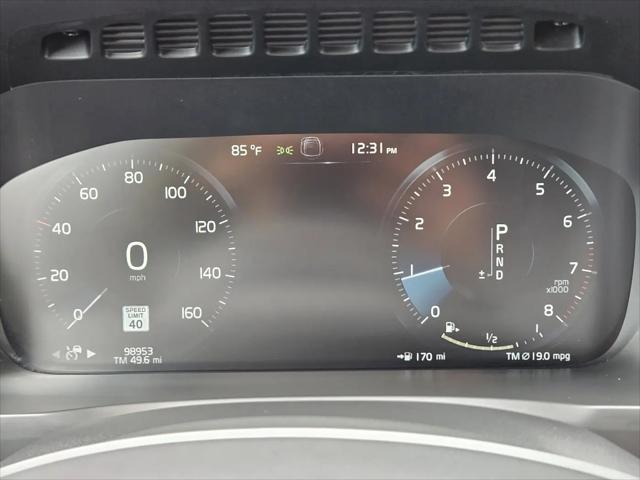 2019 Volvo XC90 T6 Momentum