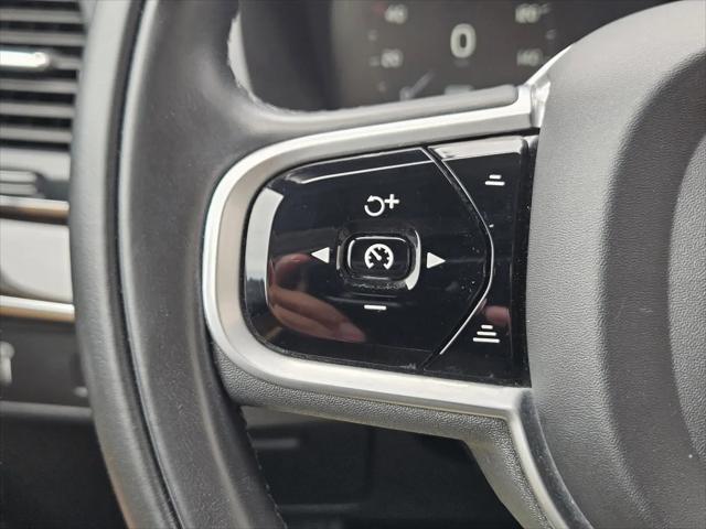 2019 Volvo XC90 T6 Momentum