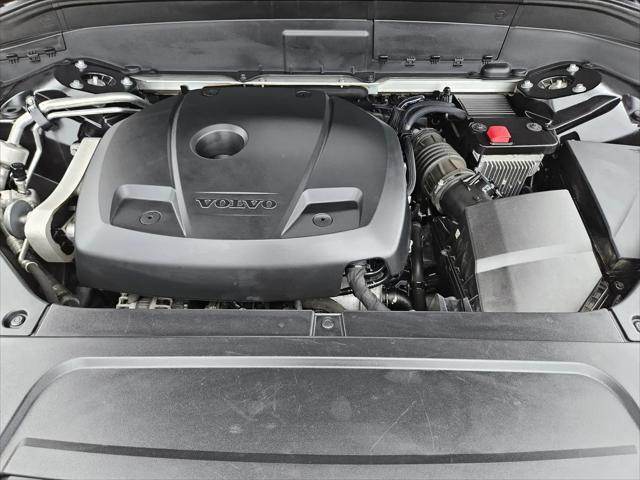 2019 Volvo XC90 T6 Momentum