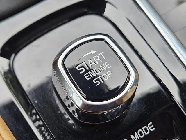 2019 Volvo XC90 T6 Momentum