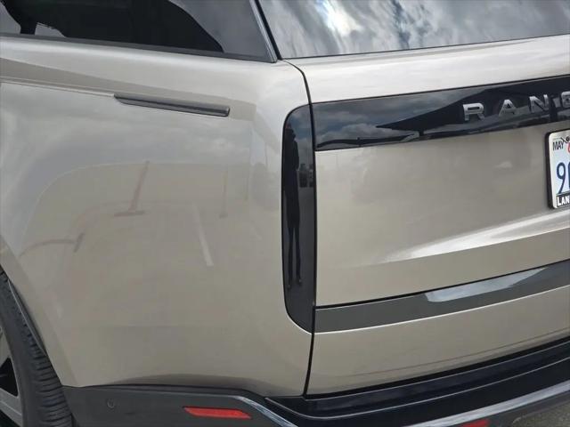 2023 Land Rover Range Rover P400 SE