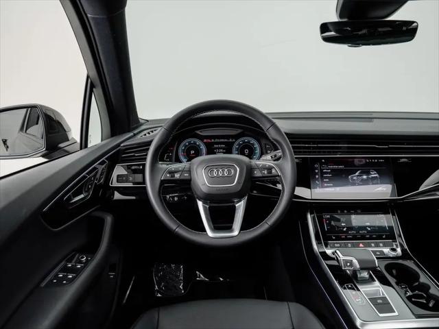 2025 Audi Q7 Premium 45 TFSI quattro Tiptronic